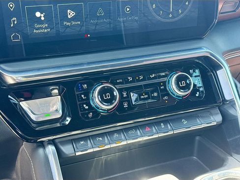 Used 2025 GMC Sierra 1500 Denali Ultimate image 19