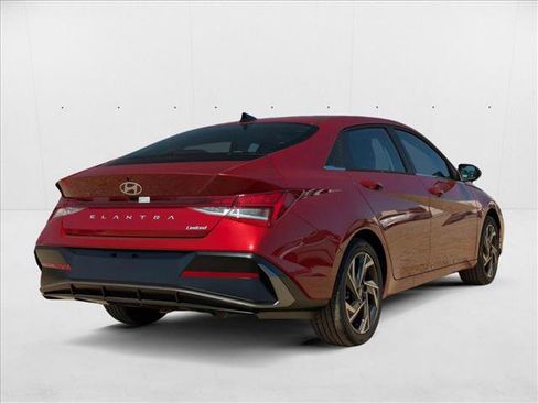 New 2025 Hyundai Elantra Limited image 2