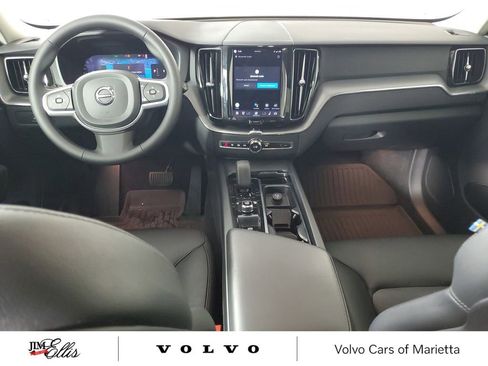 Used 2023 Volvo XC60 B5 Core w/ Climate Package image 16