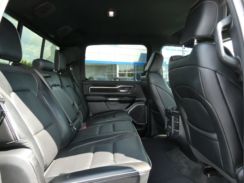 Used 2021 RAM 1500 Laramie w/ Sport Appearance Package AWD/4WD image 16