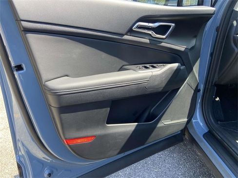 New 2026 Kia Sportage EX image 12