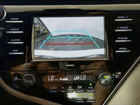 Used 2020 Toyota Camry LE FWD image 16