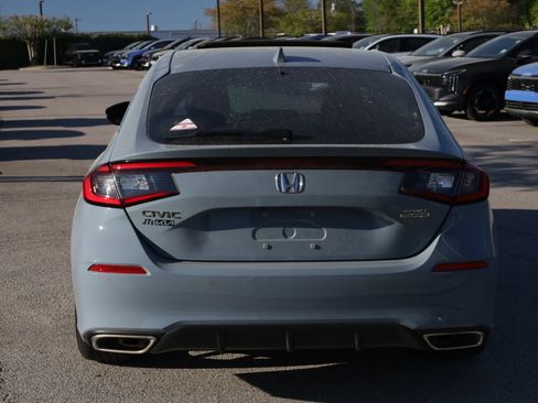 Used 2024 Honda Civic Sport Touring image 4
