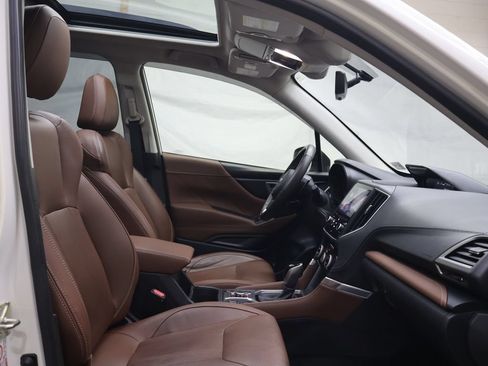 Used 2020 Subaru Forester Touring AWD/4WD image 9