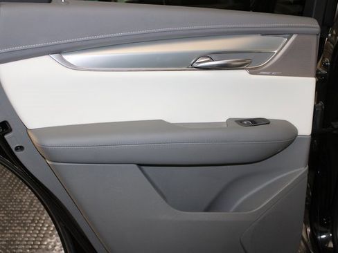 Certified 2022 Cadillac XT5 Premium Luxury image 31