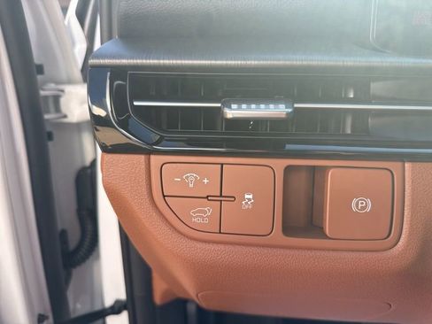 New 2026 Kia Sportage X-Line w/ X-Line Technology Package AWD/4WD image 28