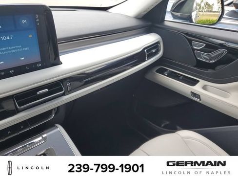 New 2026 Lincoln Aviator AWD image 33
