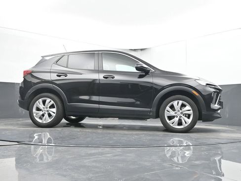 Used 2025 Buick Encore GX Preferred AWD/4WD image 24