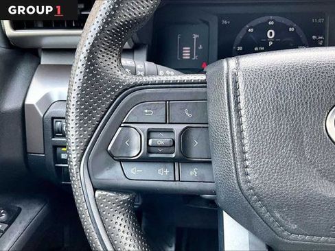Certified 2024 Toyota Tacoma SR5 AWD/4WD image 24
