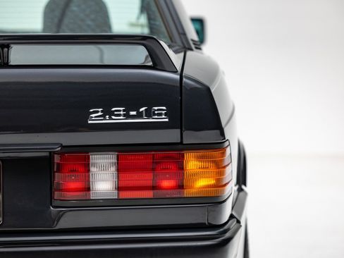 Used 1987 Mercedes-Benz 190 E 2.3-16 image 31