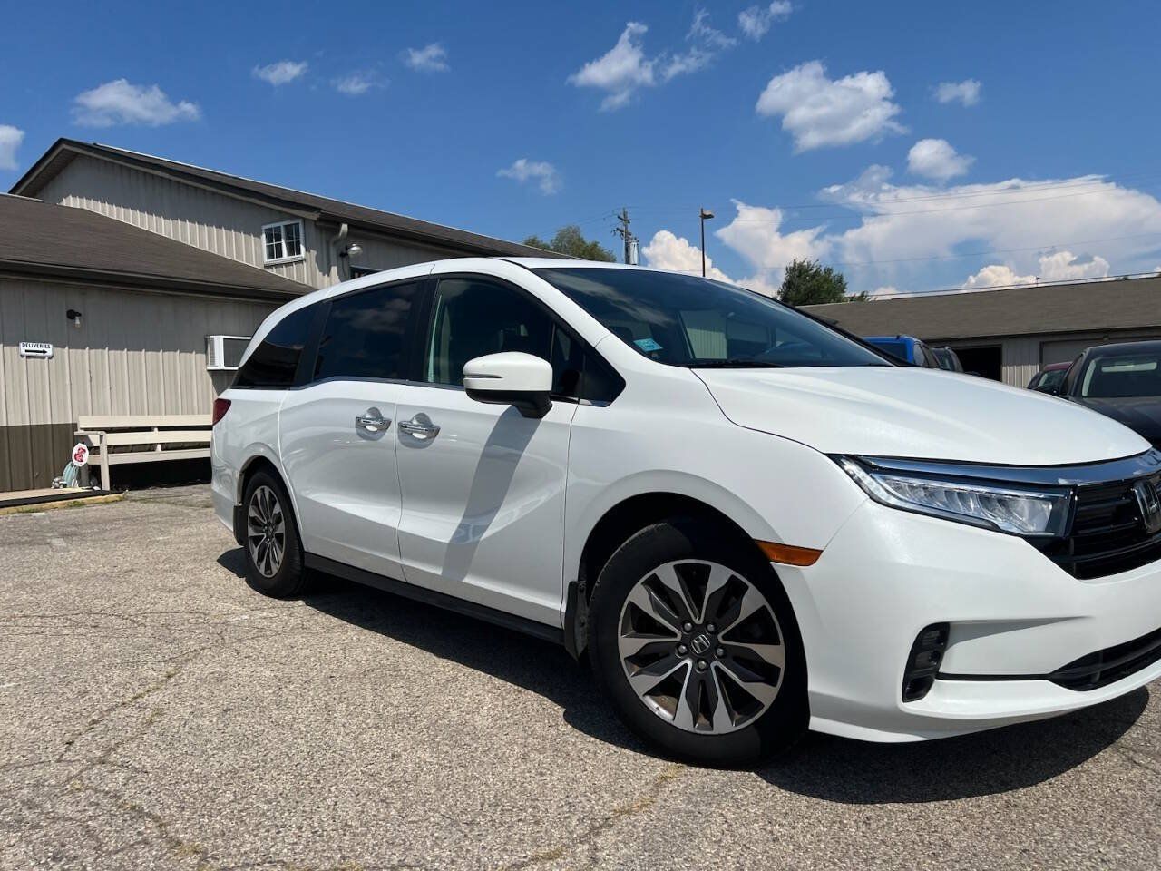Used 2021 Honda Odyssey EX-L image 2