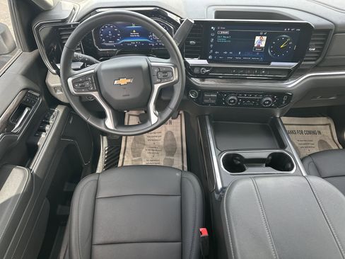 Used 2024 Chevrolet Silverado 2500 LTZ w/ LTZ Convenience Package image 23