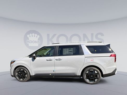 New 2026 Kia Carnival EX FWD image 7