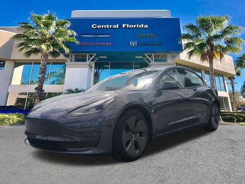 Used 2023 Tesla Model 3 Standard Range RWD image 9