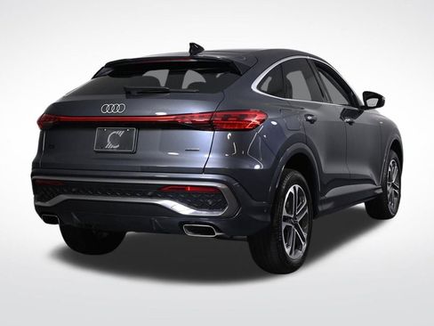 Used 2025 Audi Q5 Premium AWD/4WD image 5
