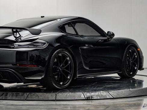 Used 2021 Porsche 718 Cayman GT4 RWD image 21
