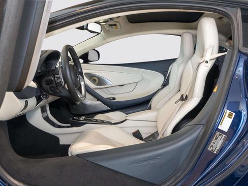 Used 2023 McLaren GT RWD image 11