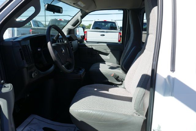 Used 2025 Chevrolet Express 2500 w/ Driver Convenience Package RWD image 2