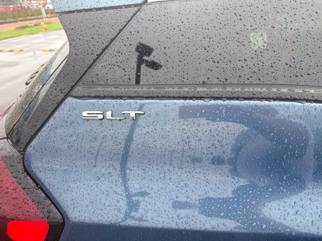 Used 2024 GMC Terrain SLT AWD/4WD image 38