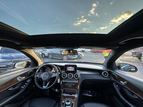 Used 2018 Mercedes-Benz GLC 300 4MATIC image 18