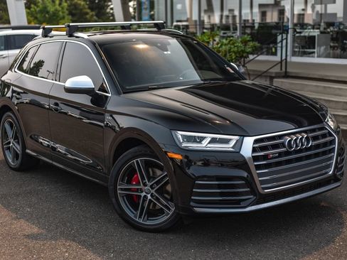 Used 2018 Audi SQ5 Premium Plus w/ S Sport Package AWD/4WD image 2