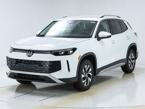 New 2026 Volkswagen Tiguan S image 1