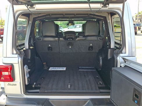 Used 2023 Jeep Wrangler Unlimited Rubicon 392 w/ Trailer Tow Package AWD/4WD image 18