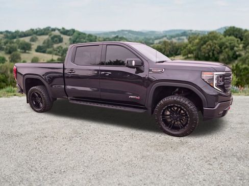 Used 2022 GMC Sierra 1500 AT4 w/ AT4 Premium Package AWD/4WD image 13