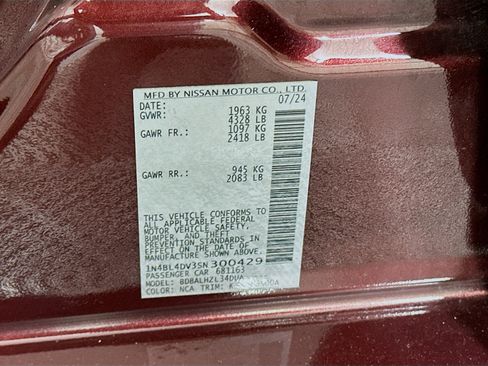 Used 2025 Nissan Altima 2.5 SV image 12