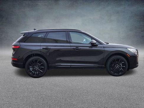 New 2025 Lincoln Corsair Reserve w/ Equipment Group 202A image 8