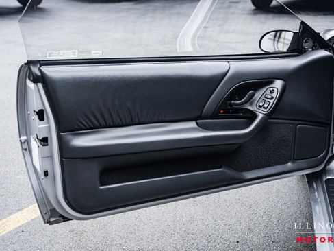 Used 1995 Chevrolet Camaro Z28 image 16