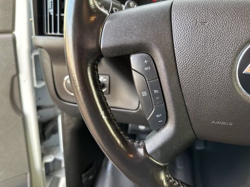 Used 2020 GMC Savana 3500 w/ Power Convenience Package RWD image 16