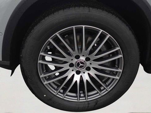 New 2026 Mercedes-Benz GLC 300 GLC 300 image 9