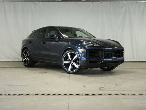 New 2026 Porsche Cayenne Coupe AWD/4WD image 9
