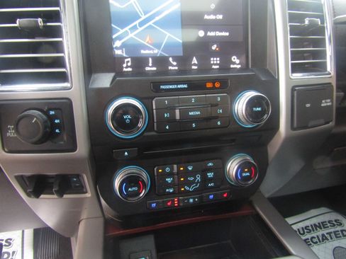 Used 2017 Ford F250 King Ranch w/ King Ranch Ultimate Package image 16