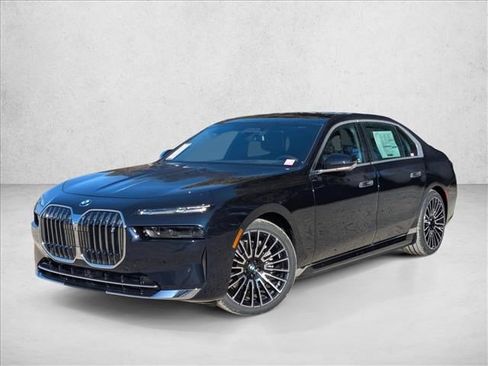 New 2026 BMW i7 xDrive60 w/ Executive Package AWD/4WD image 1