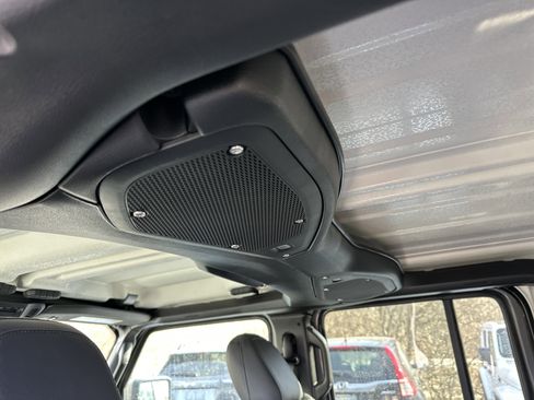 New 2026 Jeep Gladiator Sahara image 31