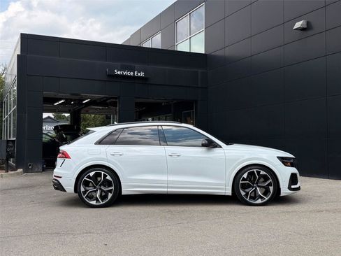 Used 2022 Audi RS Q8 AWD/4WD image 7