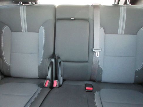 Used 2024 Chevrolet Blazer LT w/ Convenience Package FWD image 19