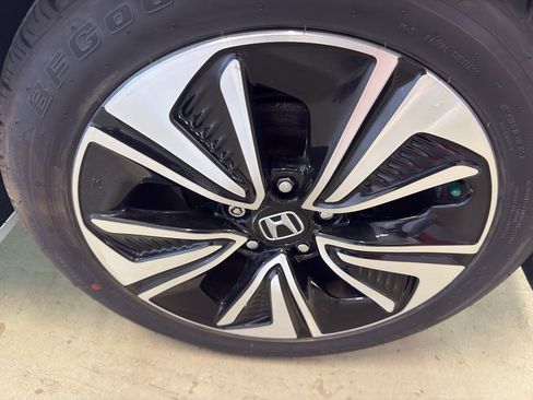 Used 2017 Honda Civic EX-L image 33
