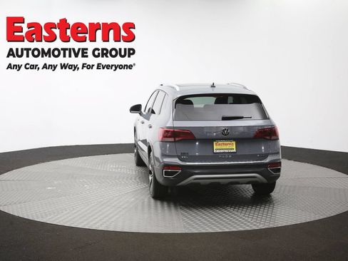 Used 2023 Volkswagen Taos SEL AWD/4WD image 36