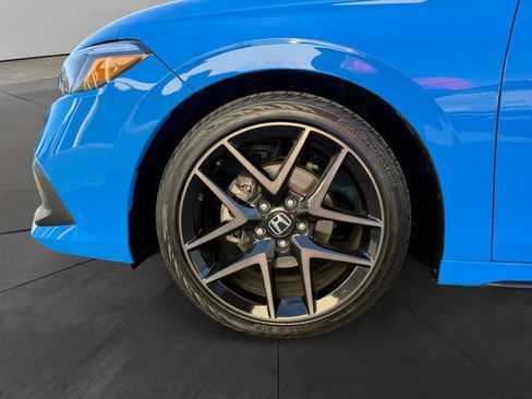 Used 2023 Honda Civic Sport Touring image 9