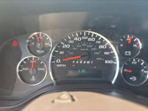 Used 2017 GMC Savana 2500 RWD image 19