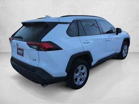 Used 2019 Toyota RAV4 XLE w/ Convenience Package image 5