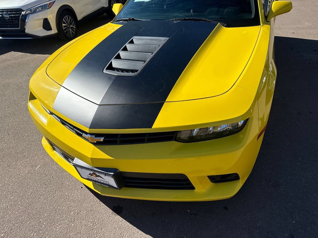 Used 2015 Chevrolet Camaro SS RWD image 9