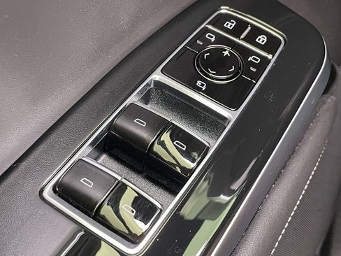 Used 2026 Cadillac Escalade Platinum Sport w/ LPO, ONYX Package AWD/4WD image 40