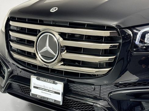 New 2026 Mercedes-Benz GLS 580 4MATIC image 13
