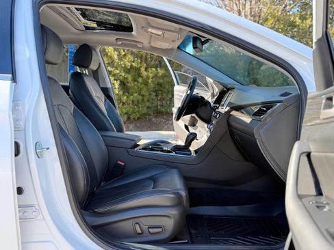 Used 2018 Hyundai Sonata Limited image 21