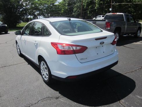 Used 2012 Ford Focus SE FWD image 8