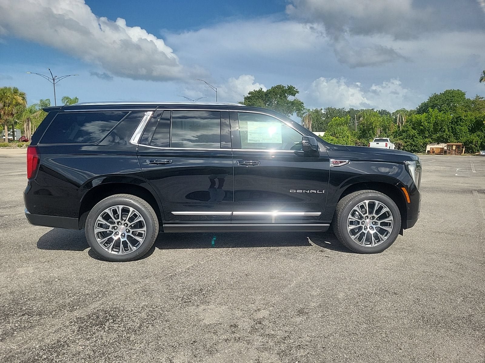New 2026 GMC Yukon Denali w/ Sun & Power Step Package AWD/4WD image 4